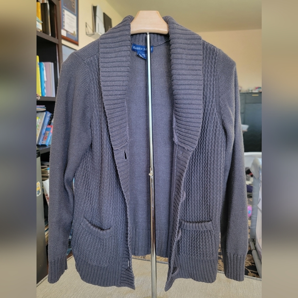 Knit cardigan